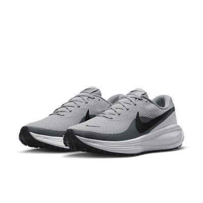 Nike Revolution 8